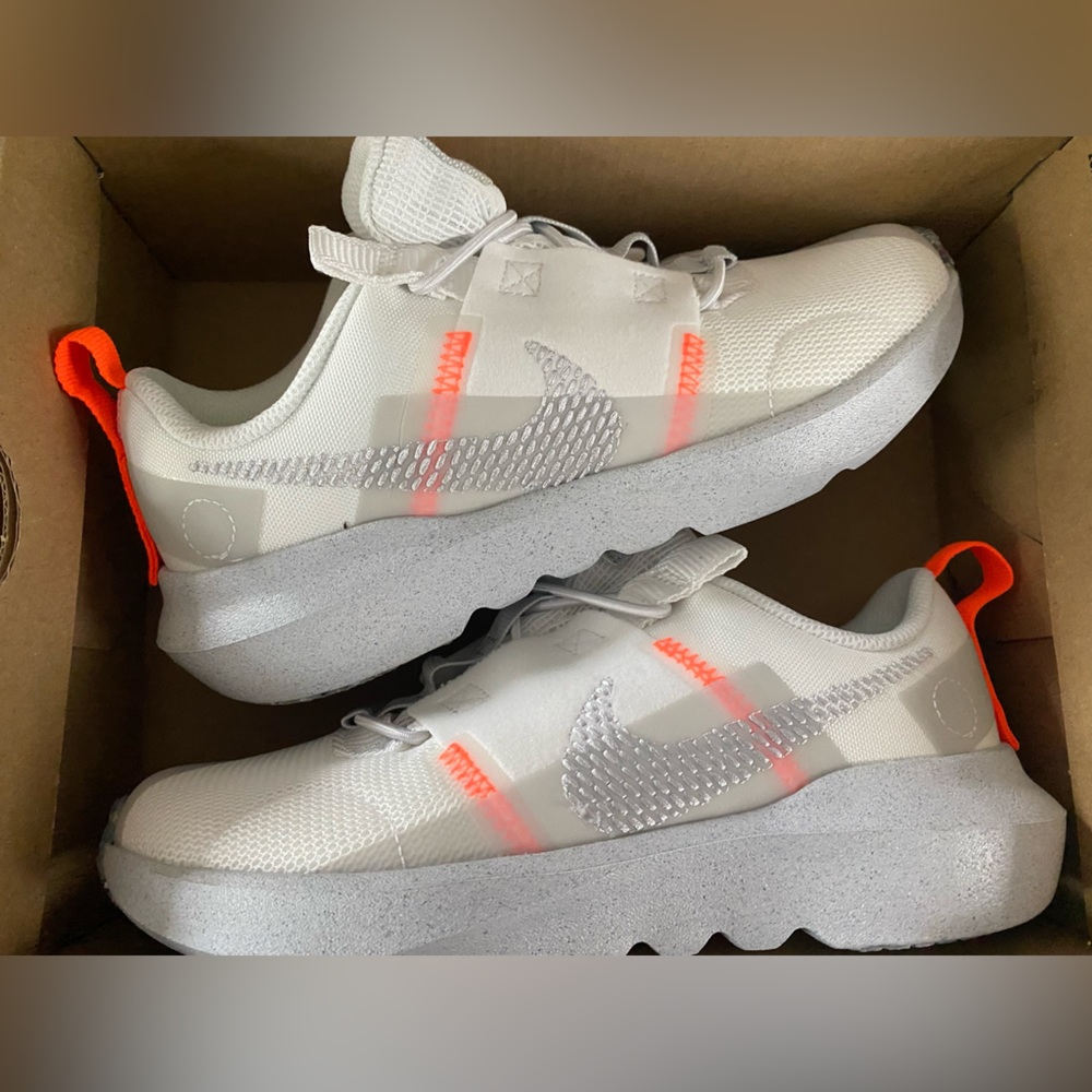 Nike Tennis Shoes